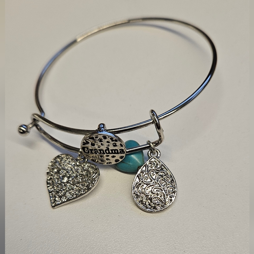 GRANDMA BRACELET